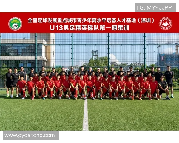 足球球衣退役背后的故事与意义球员荣耀与球队传承的完美结合